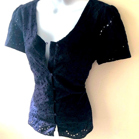 JACQUI E eyelet top new - Picture 3 of 4